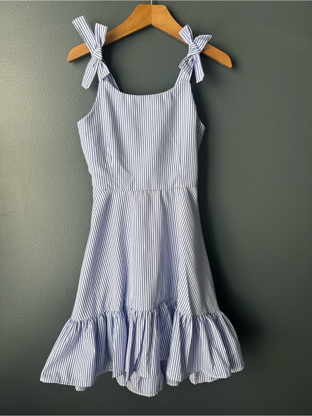 Habitual Girls Dress blue and white stripes summer dress size 10 / 12 youth